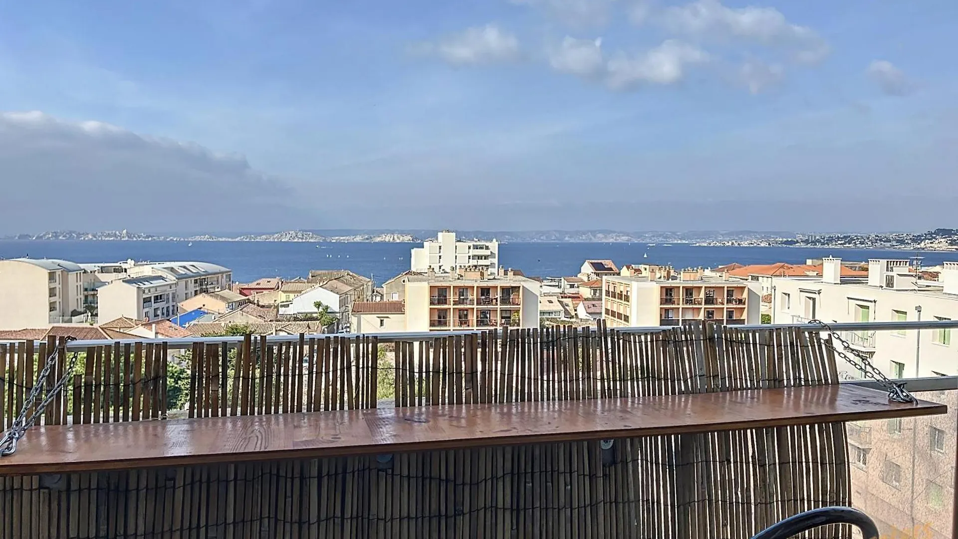 Appartement A Montredon - Vue Sur Mer - Les Freres De La Loc' Marseille 0*,  France