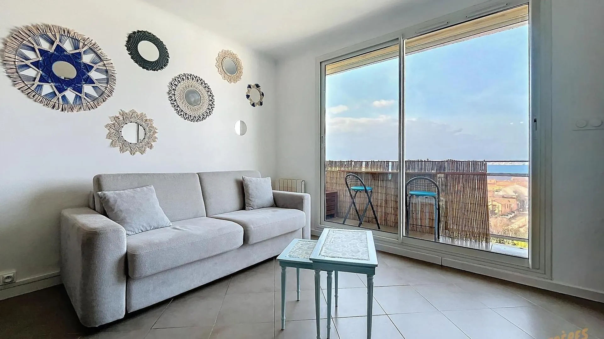 Appartement A Montredon - Vue Sur Mer - Les Freres De La Loc\' contacts